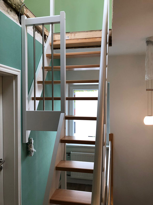 Holztreppe Sonderkonstruktion
